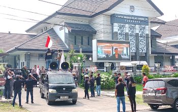 12 Jamaah Tertahan di Jeddah, AMI Pertanyakan Kinerja Imigrasi TPI Surabaya