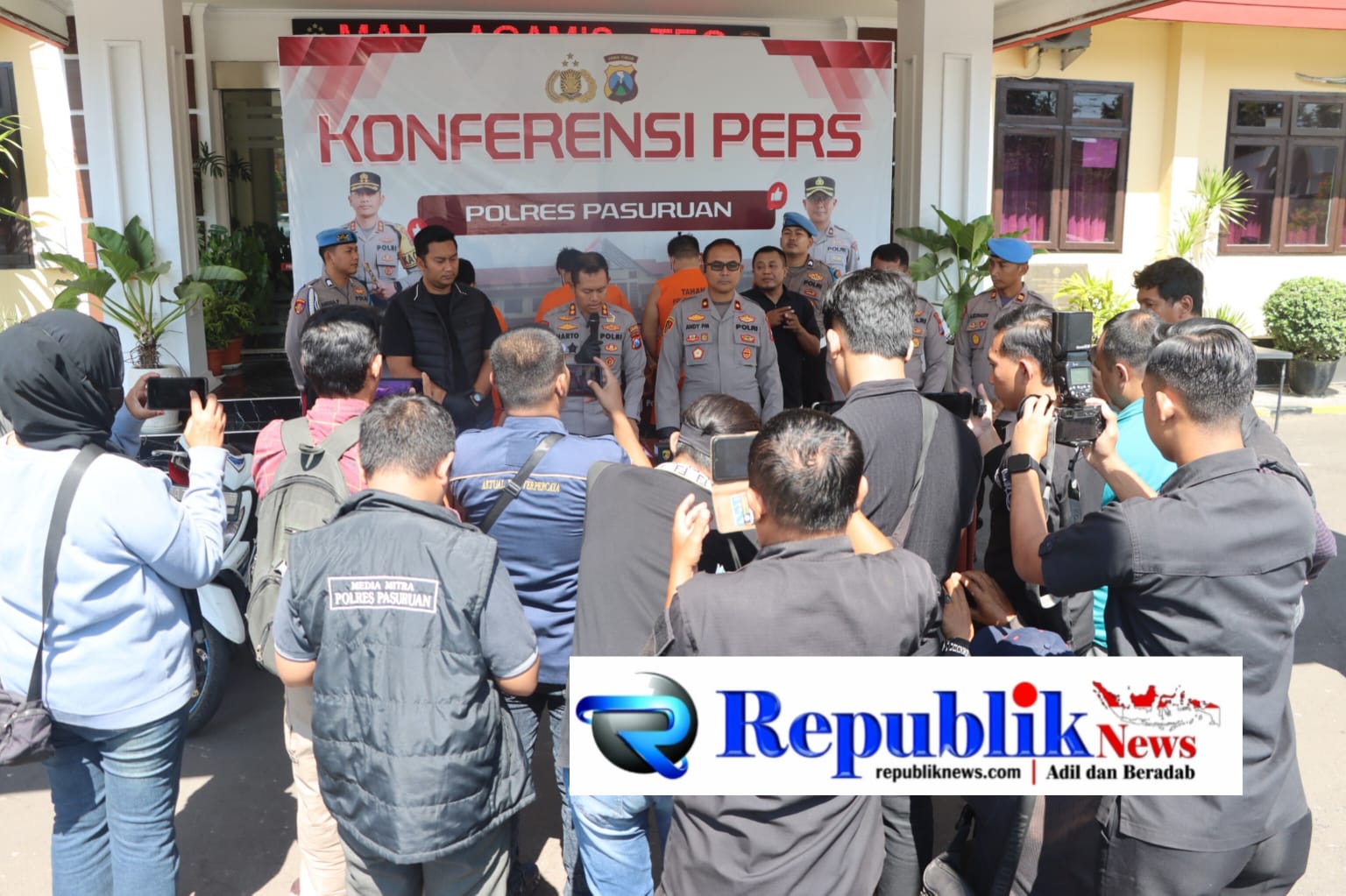 Foto : Polres Pasuruan mengungkap tiga kasus ,Pelaku jambret,hingga penembakan Air Gun.