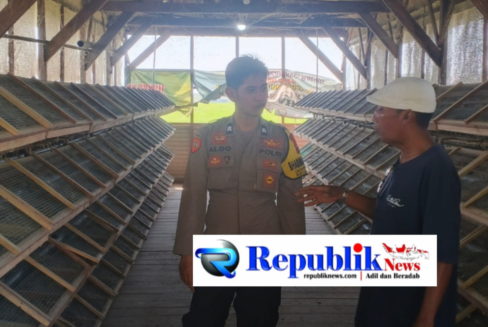 Foto : Bhabinkamtibmas Masangan Bangil Pasuruan monitoring peternakan telur burung puyuh.