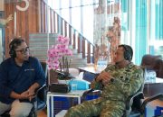 Foto : Danrem 084/BJ Brigjen TNI Kohir saat On Air