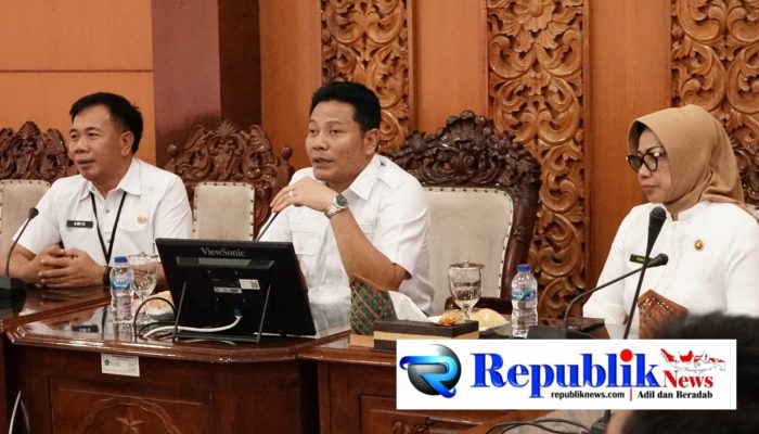 Percepatan Infrastruktur Jadi Prioritas, Bupati Subandi Fokus Benahi Jalan dan Tangani Banjir di Sidoarjo