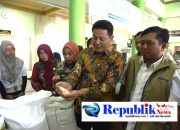 Foto : Bupati Subandi memastikan bantuan pangan untuk 181 ribu tepat sasaran.