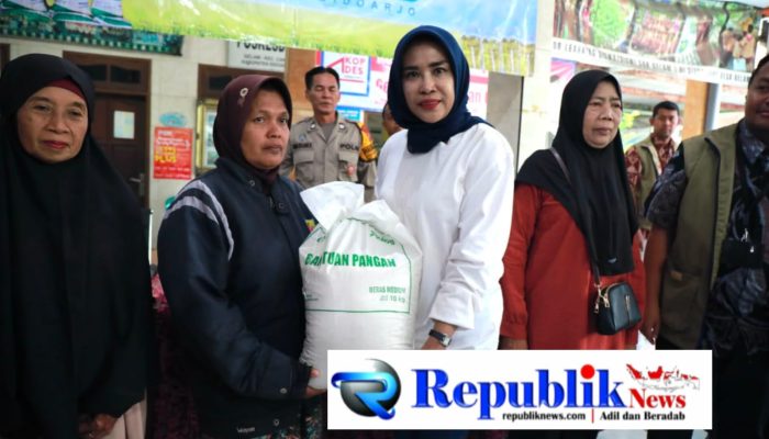 Wabup Mimik Salurkan Bantuan Pangan Bapanas untuk 594 Keluarga di Kecamatan Candi