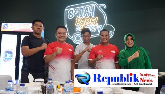Danrem 084/BJ Dampingi Kepala Staf Kepresidenan Main Padel, Jaga Kebugaran di Tengah Kesibukan Tugas