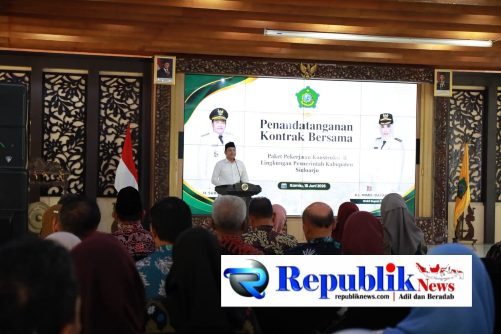 Foto : Pemkab Sidoarjo perketat pengawasan proyek .Bupati Subandi tegaskan pekerjaan harus tepat waktu.