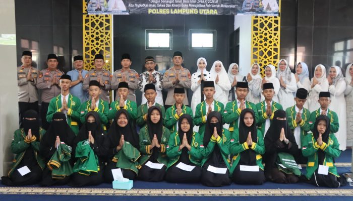 Peringati Tahun Baru Islam 1448 H dan Hari Bhayangkara Ke-80, Polres Lampung Utara Gelar Doa Bersama dan Santuni Anak Yatim