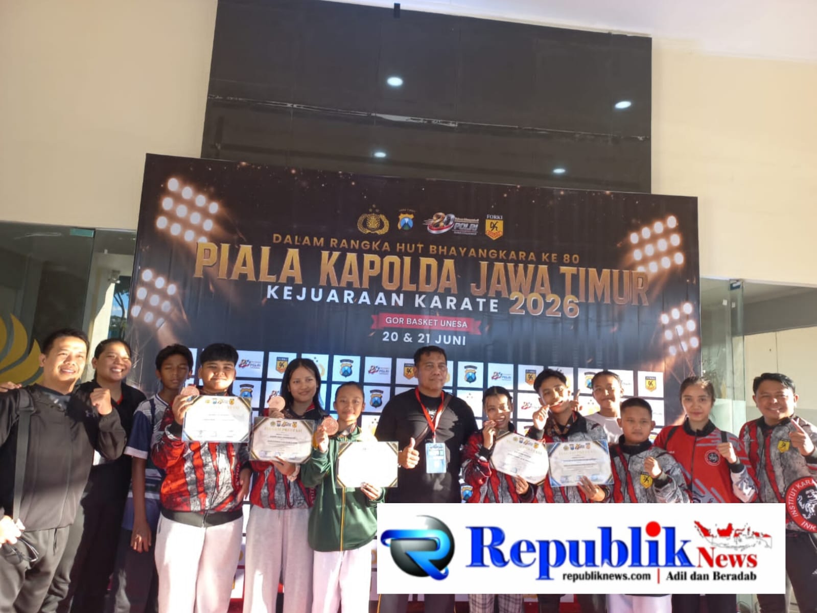 Foto : Kontingen karate polres Pasuruan meraih lima medali pada kejuaraan HUT Bhayangkara ke-80 tahun 2026.