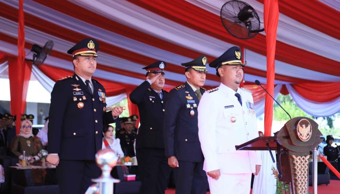 80 Tahun Mengabdi, Polri untuk Masyarakat: Forkopimda Gresik Gelar Upacara dan Tasyakuran Hari Bhayangkara ke-80