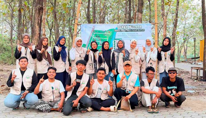 Kolaborasi KKN 01 UINSA dan Pokdarwis Jatimulyo Hadirkan Denah Wisata Gunung Kendil dan Pasar Bantar untuk Permudah Pengunjung