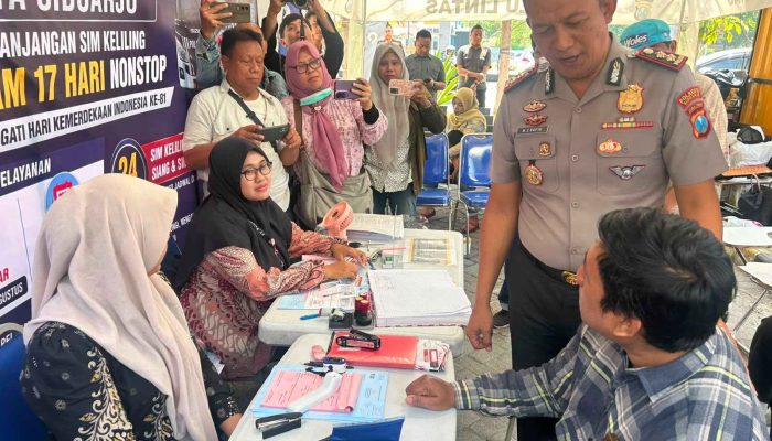 Satlantas Polresta Sidoarjo Hadirkan Layanan Perpanjangan SIM Keliling 24 Jam Selama 17 Hari Non Stop