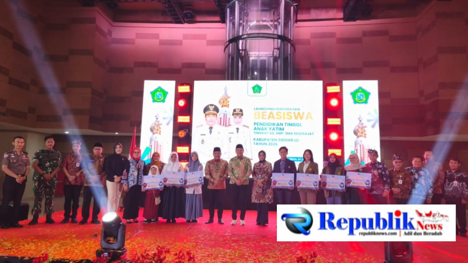 Foto :: Bupati Subandi launching 4000 beasiswa pendidikan 2026.