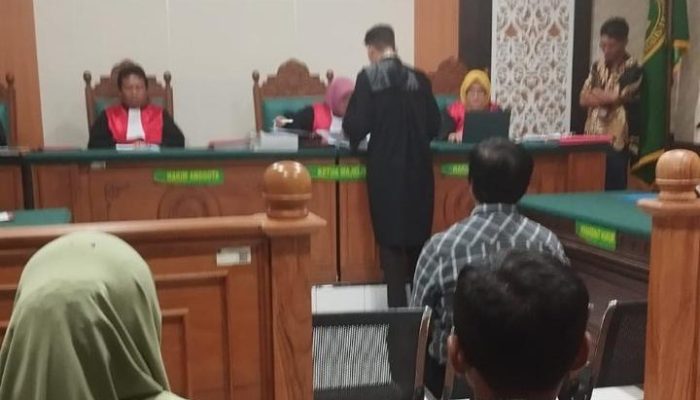 Perkara Dugaan Penggelapan Sertifikat, Notaris/PPAT Sujayanto Jalani Sidang di PN Sidoarjo