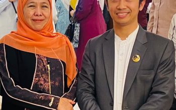 Ibu Gubernur Jatim Berpesan kepada Ustadz Nafi’ Unnas: Perbanyak Shalawat untuk Meraih Kemuliaan Dunia dan Akhirat