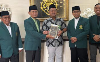 Ketua DPD LDII Gresik Audiensi dengan Bupati Gresik, Bahas Penguatan Ekonomi Syariah melalui Usaha Bersama