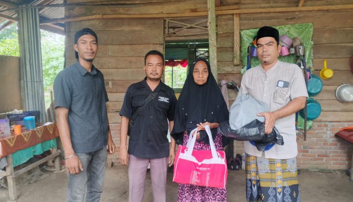 Jumat Berkah DPP AWAI Salurkan Bantuan Sosial kepada Warga Desa Pulo U, Nurussalam