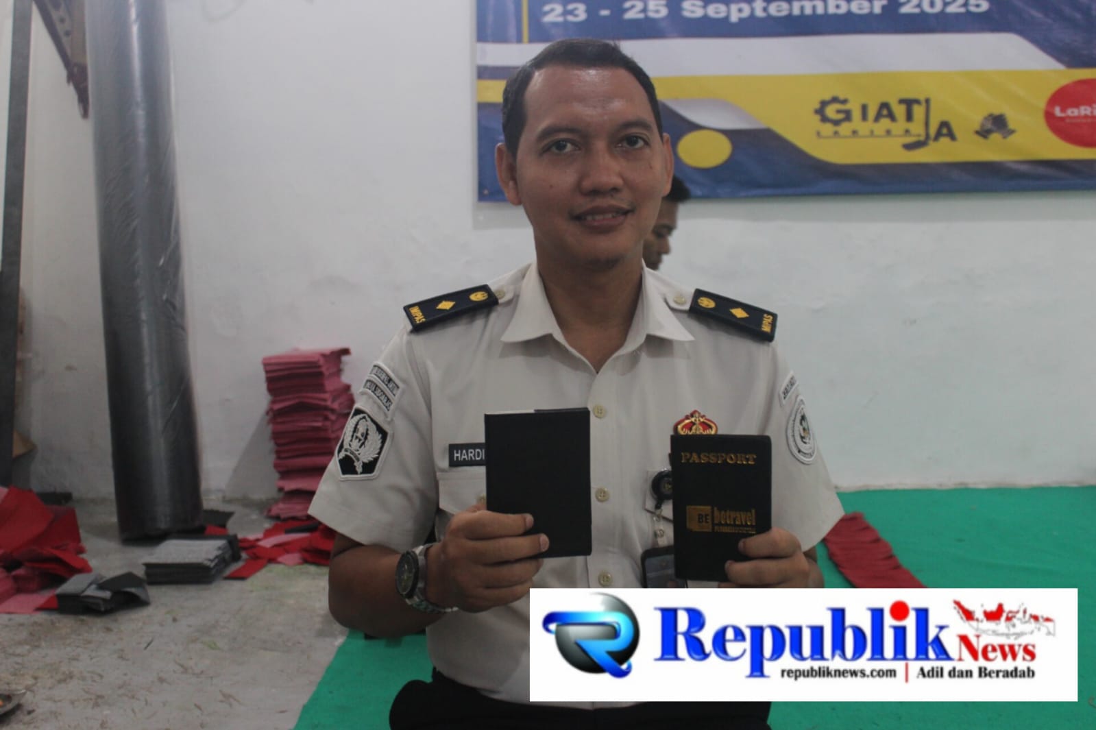 Foto : WBP lapas Sidoarjo,siap produksi cover Paspor