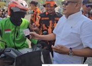 Jumat Berkah, MPC Pemuda Pancasila Kabupaten Sidoarjo Bagikan Bensin Gratis untuk Pengendara di SPBU Jenggolo