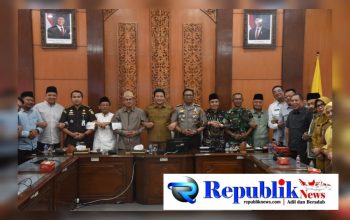 Foto : Ketua DPRD kabupaten Sidoarjo dan Forkopimda Kabupaten Sidoarjo.