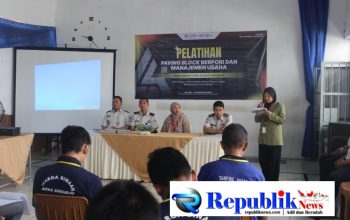 Dari Balik Jeruji Menuju Kemandirian, WBP Lapas Sidoarjo Dibekali Pelatihan Pembuatan Paving Blok dan Manajemen Usaha