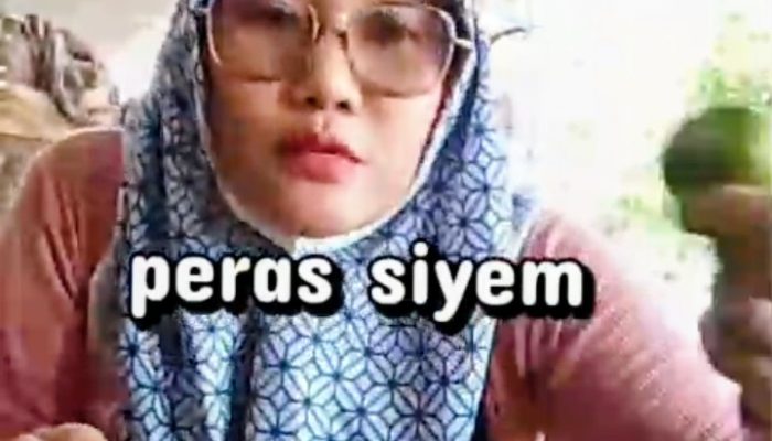 Kesegaran di Balik Senyuman Kisah Perjuangan Uswatun Mustafida Penjual Jeruk Siyem