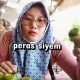 Kesegaran di Balik Senyuman Kisah Perjuangan Uswatun Mustafida Penjual Jeruk Siyem