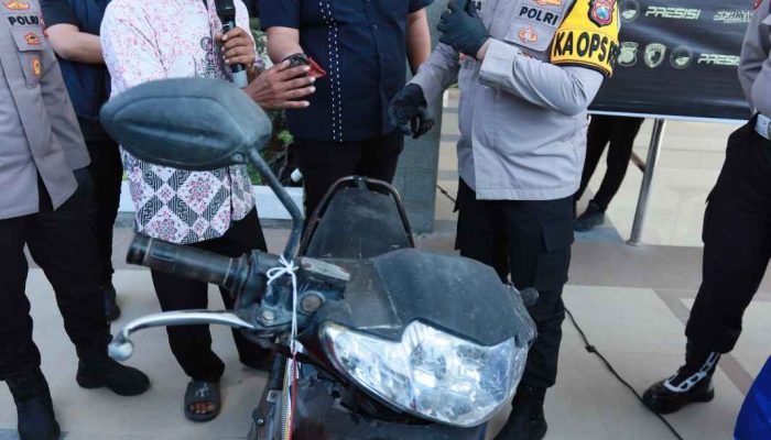 Polres Gresik Berhasil Ungkap Curanmor, Petani Balongpanggang Senang Motornya Kembali