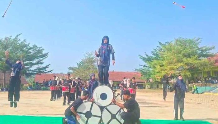 SEMANGAT KEMERDEKAAN MEMBARA DALAM PERLOMBAAN HUT RI KE-81 DI SMA NEGERI 1 TANJUNG Raja