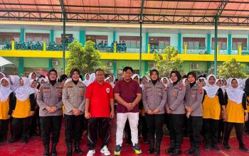Polwan Goes to School, Edukasi Siswa SMPN 2 Krian tentang Bahaya Bullying, Narkoba dan Kekerasan