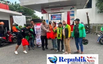 Polsek Kebomas Gandeng YALPK Group Gelar Baksos Ojol Gresik Sumringah Dapat Sembako dan BBM Gratis