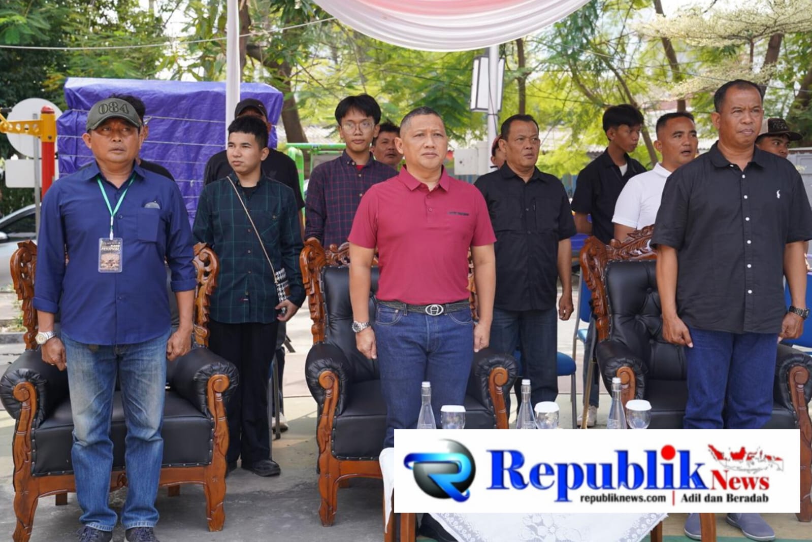 Foto : Kasrem 084/BJ ,Kolonel Inf Nico Reza H.Dipura mewakili Danrem 084/BJ ,Brigjen TNI Kohir menghadiri Bhaskara Band Festival rangkaian peringati HUT ke-60 KOREM 084/BJ.