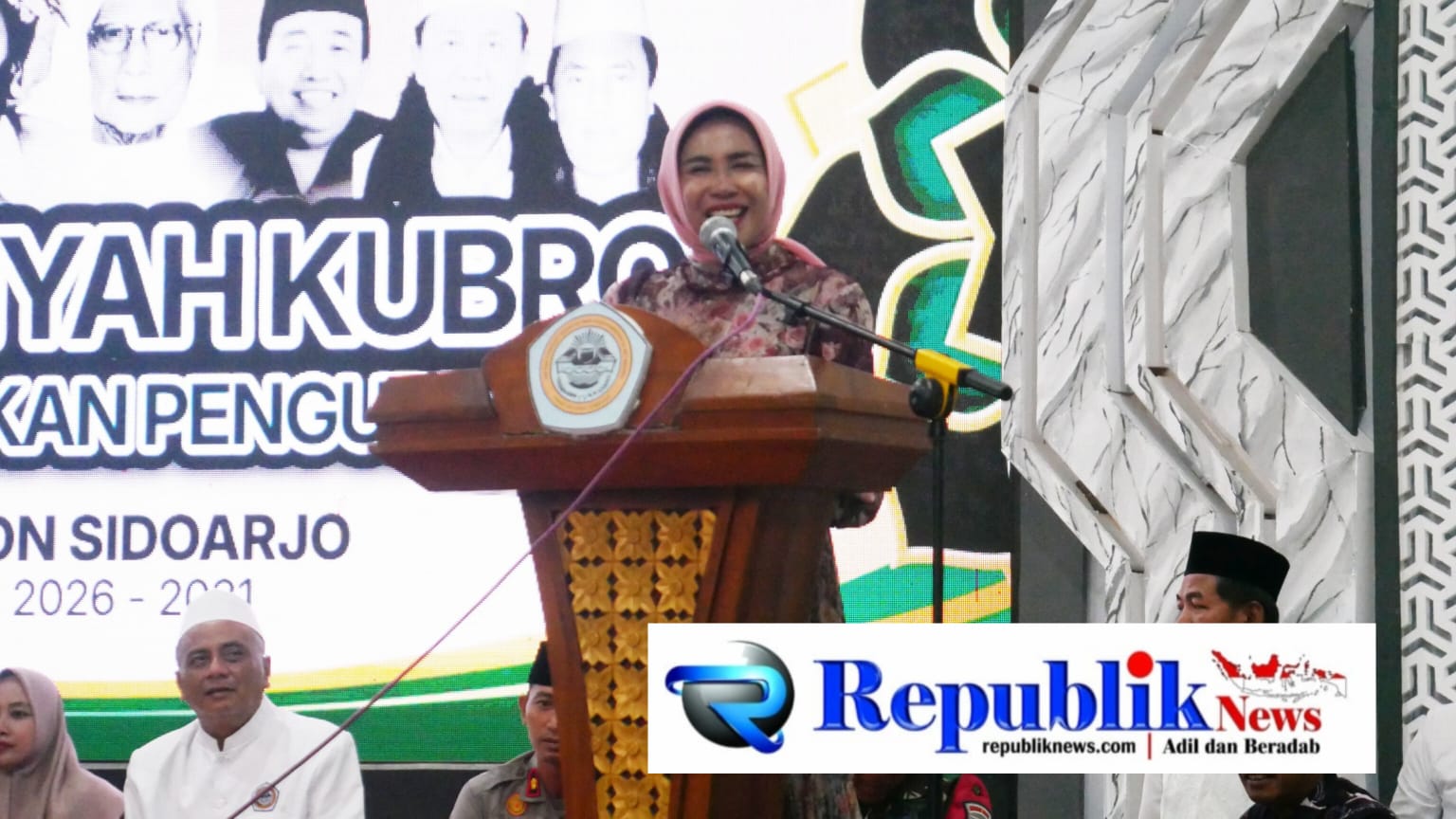 Foto : Wabup Sidoarjo,Hj Mimik Idayana menghadiri kegiatan khususiyah Kubro dan pelantikan pengurus DPD ITQON Sidoarjo.