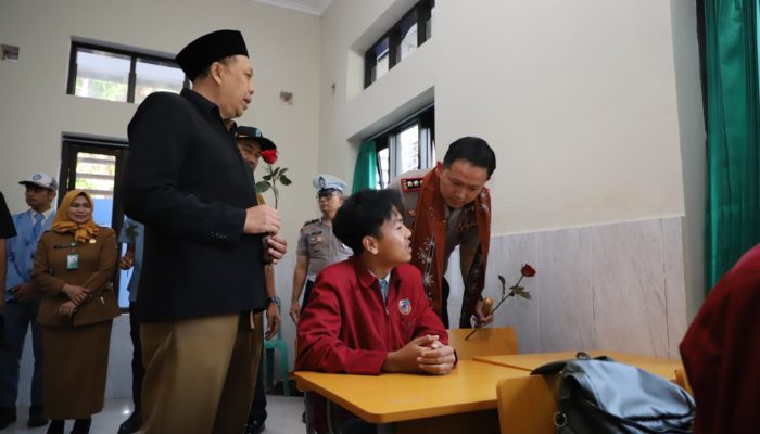 Pasca Laka Pelajar, Kapolres Magetan Goes to School Tekankan Larangan Berkendara bagi Anak di Bawah Umur