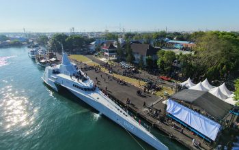 KRI Golok-688 Ramaikan Naval Base Open Day 2026 di Makassar