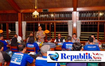 Foto : Polda Jatim bersama Polres Pasuruan pertemukan Bonek dan Aremania sepakat damai jaga kondusifitas.