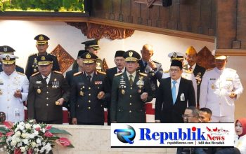 Foto : Pangdam V/Brawijaya Mayjen TNI Rudi Saladin,M.A menghadiri rapat HUT ke-81 Tahun 2026 di Ruang Rapat Paripurna DPRD.