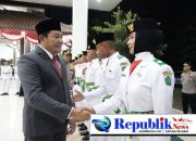 77 Anggota Paskibraka Sidoarjo Dikukuhkan, Bupati Subandi: Jadilah Penerus yang Menjaga Kehormatan Bangsa