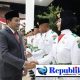 Foto : Bupati Sidoarjo,H.Subandi mengukuhkan 77 anggota paskibraka Sidoarjo.