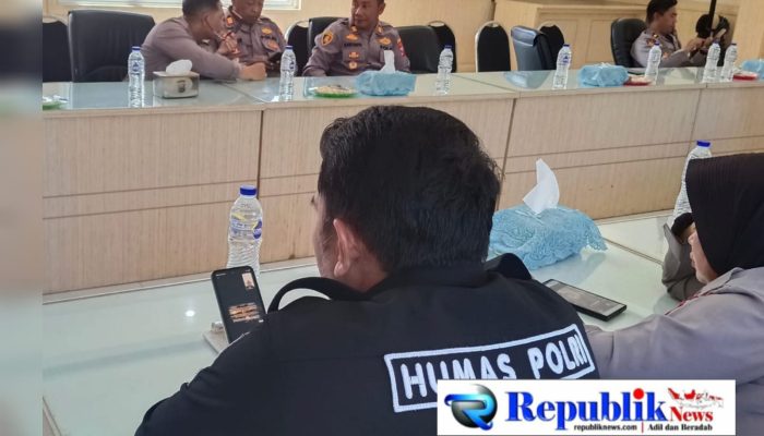 Humas Polres Pasuruan Fasilitasi Komunikasi Terkait Perkara Laka Lantas Tahun 2017