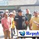 Foto : Bupati tinjau betonisasi di Krian.
