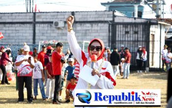 Foto : Wabup Mimik idayana buka acara rangkaian jalan sehat dan karnaval di sejumlah wilayah Sidoarjo.