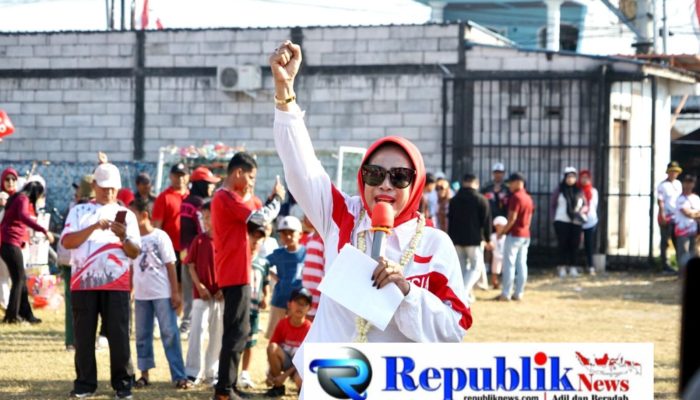 Semarak HUT ke-81 RI, Wabup Mimik Idayana Buka Rangkaian Jalan Sehat dan Karnaval di Sejumlah Wilayah Sidoarjo