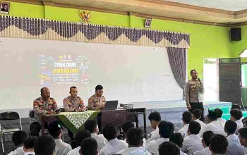 Polisi Sidoarjo Edukasi Pelajar SMA Wachid Hasyim 2 Bahaya Radikalisme