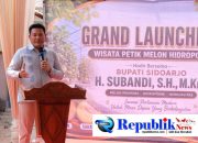 Foto : Bupati Sidoarjo,H.Subandi meresmikan Wisata Petik Melon Hidroponik.