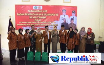Foto : Pemkab serahkan bantuan sembako kepada 300 janda perintis kemerdekaan dan Warakawuri.