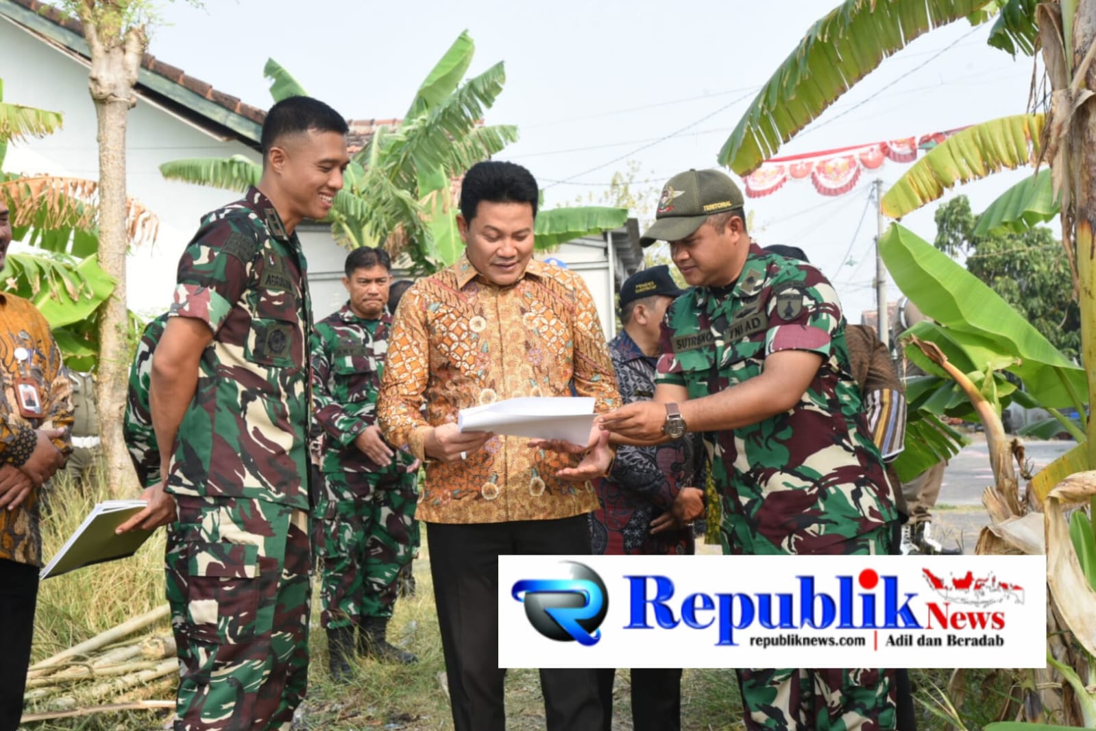 Foto : Bupati Sidoarjo,H.Subandi sambut positif pembangunan kompi produksi Kodim 0816/Sidoarjo.