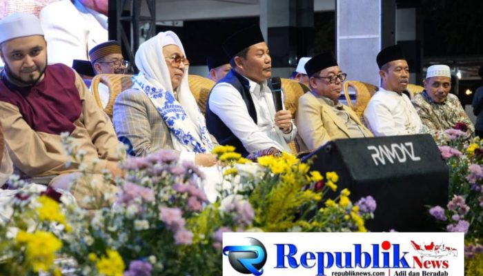 Bupati Subandi Apresiasi Kerukunan Warga Sidoarjo dalam Peringatan Maulid Nabi
