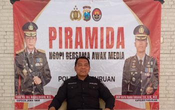 Foto : Piramida Polres Pasuruan mengajak media bersinergi cegah karhutla .. Tampak : Kasi Humas Polres Pasuruan,Iptu Joko Suseno.S.H.