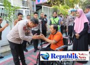 Foto : Polres Gresik aksi cepat selamatkan ekonomi keluarga driver ojol korban kecelakaan.