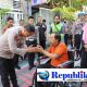 Sentuh Hati! Aksi Cepat Polres Gresik Selamatkan Ekonomi Keluarga Driver Ojol Korban Kecelakaan
