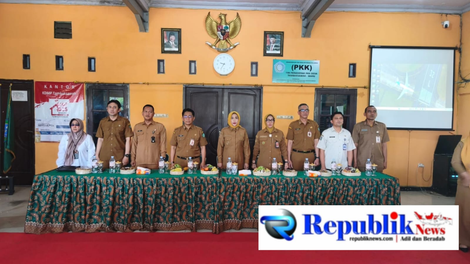 Foto : Wabup Sidoarjo, Hj mimik idayana dekatkan pelayanan pajak bagi masyarakat.